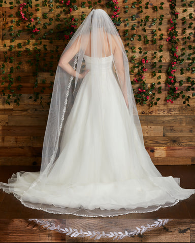 Fashion Foward Marionat Bridal Veils 3245 The Bridal Veil Company Lace Edge  Veil